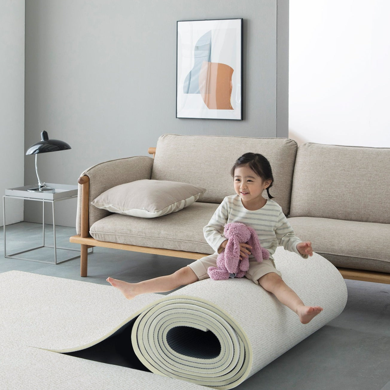 プレイマットはいつまで使える?赤ちゃんの成長に合わせた活用法と選び方