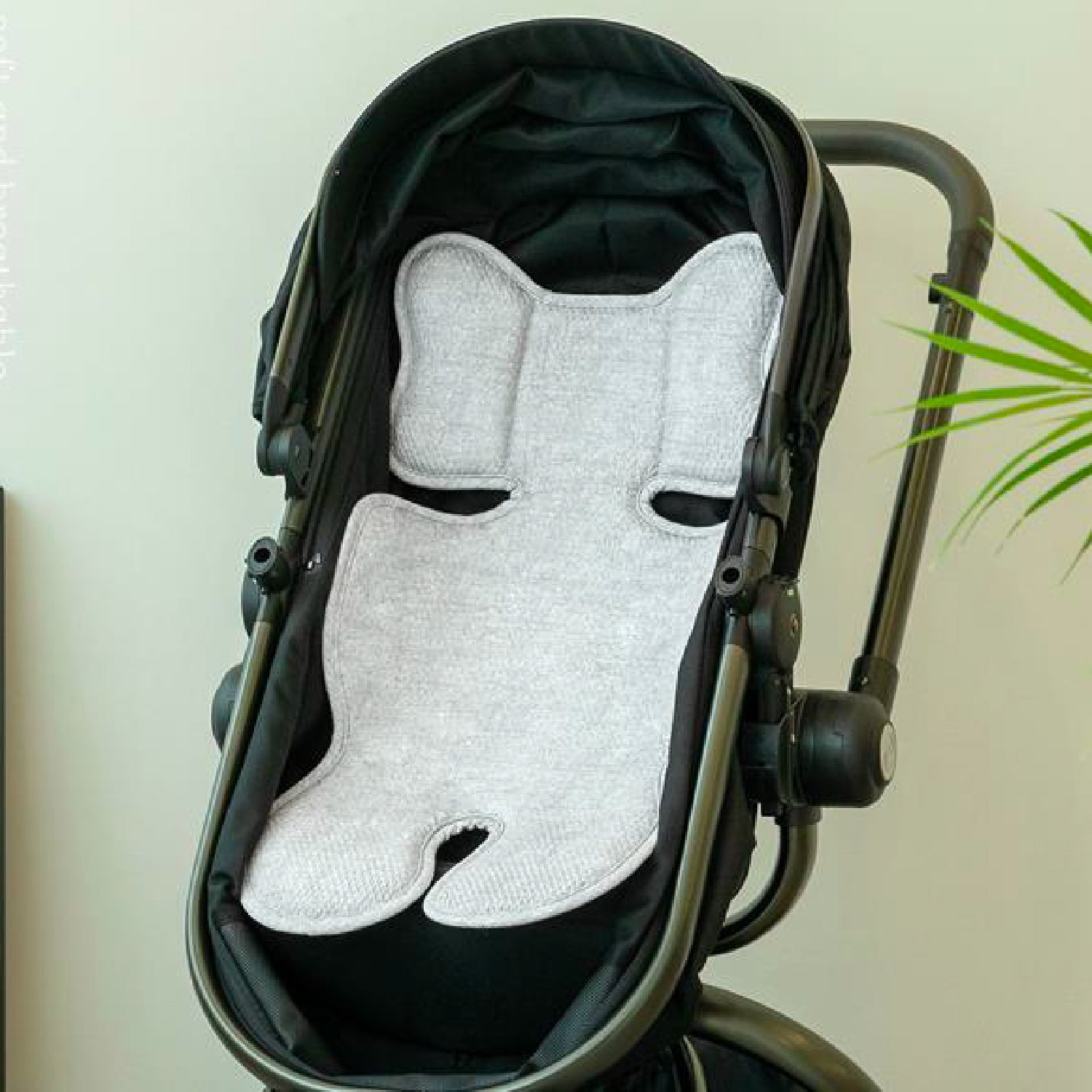 PARKLON 3Dエアメッシュ 防ダニ ベビーカーシート (3Dエアメッシュ/ダニ忌避) 固定ベルト付(38×76cm)