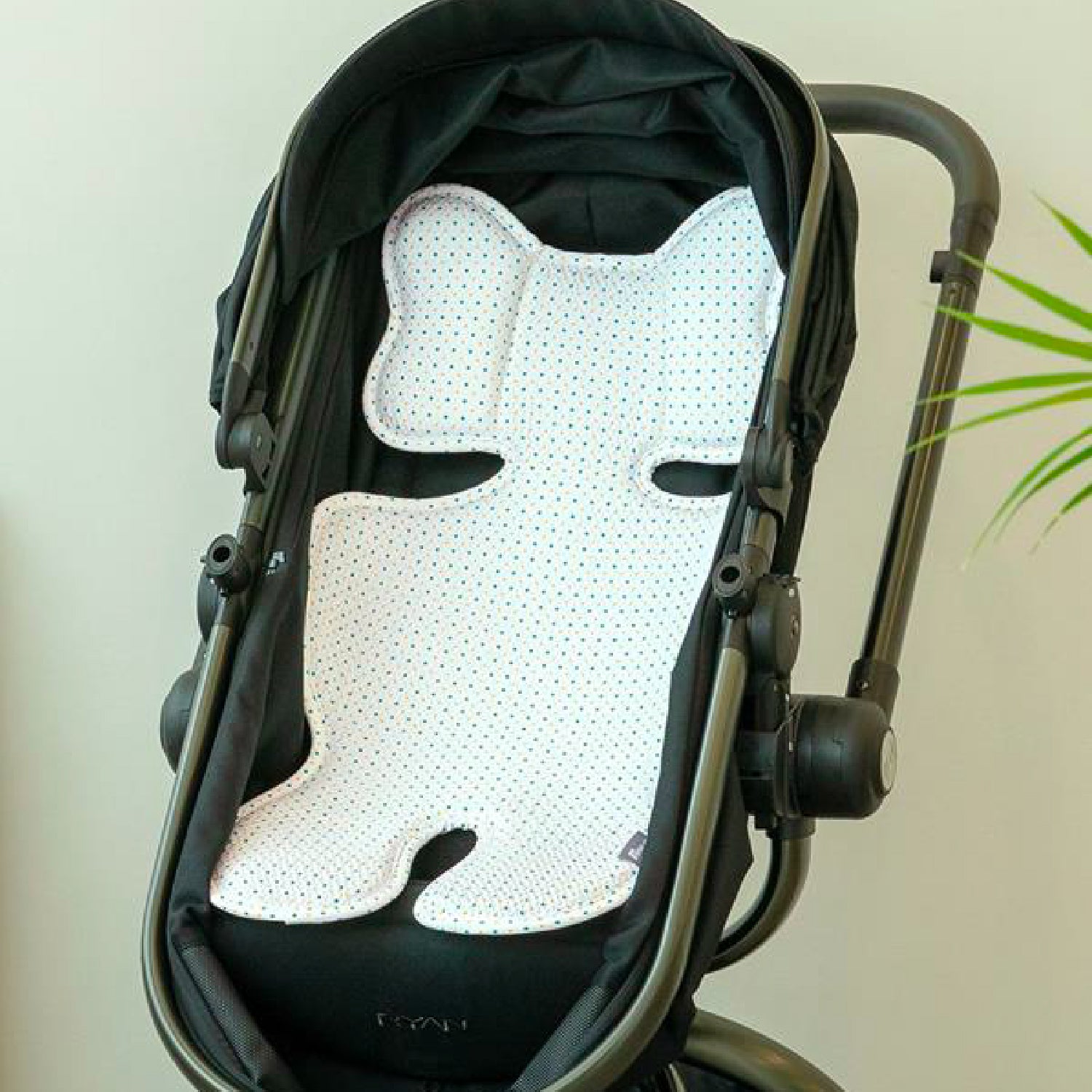 PARKLON 3Dエアメッシュ 防ダニ ベビーカーシート (3Dエアメッシュ/ダニ忌避) 固定ベルト付(38×76cm)